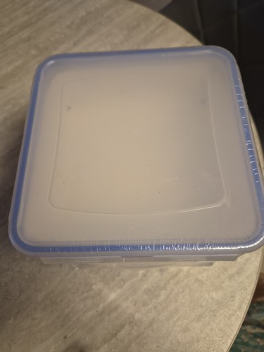 Clip lock container sealed - container, sealed.
